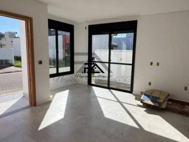 Casa em condomínio para Venda em Biguaçu - 4
