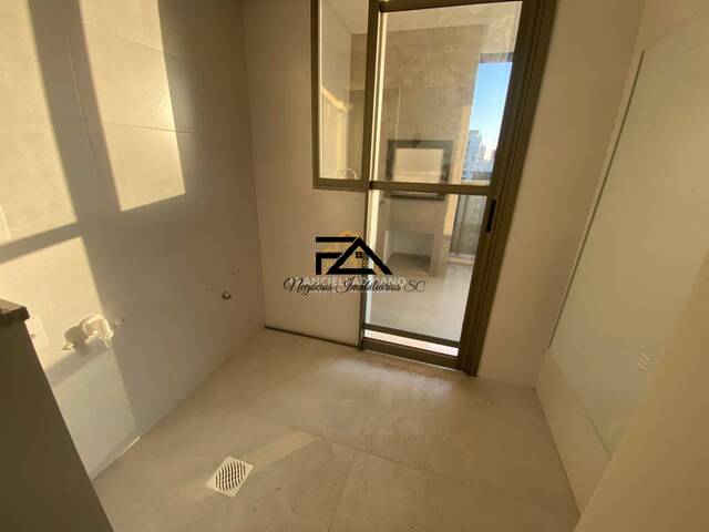 #362 - Apartamento para Venda em São José - SC