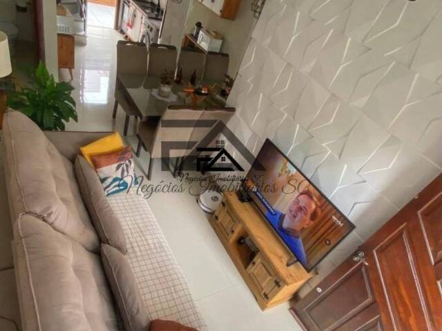 Sobrado para Venda em São José - 4