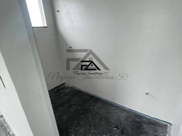 Casa para Venda em São José - 4