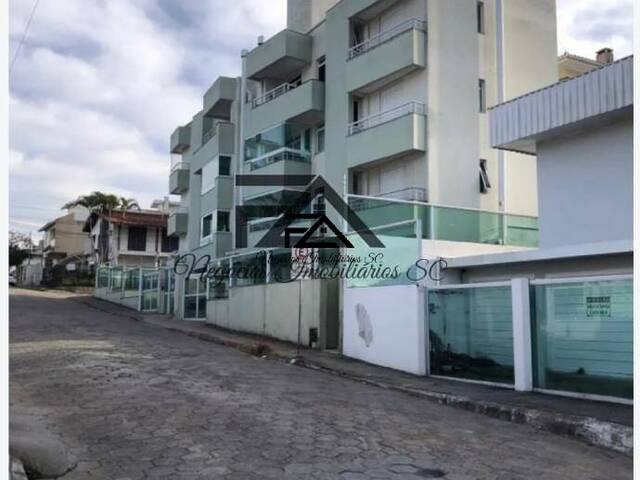 #2070 - Apartamento para Venda em São José - SC