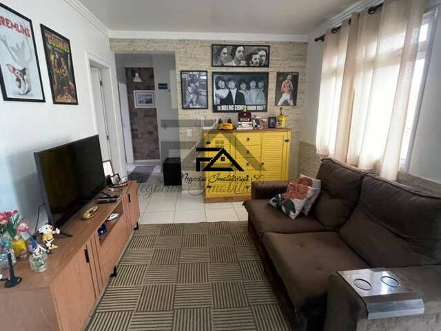 #2070 - Apartamento para Venda em São José - SC