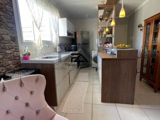 #2086 - Apartamento para Venda em São José - SC