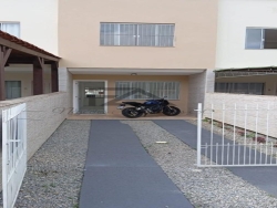 #2109 - Sobrado para Venda em Palhoça - SC - 2
