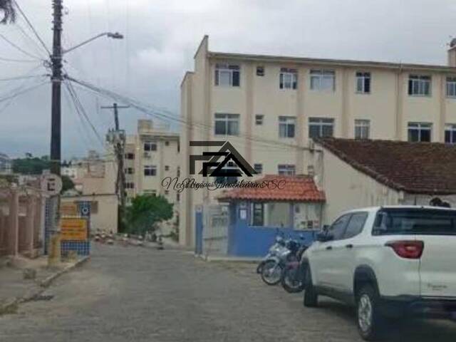 Venda em Praia Comprida - São José