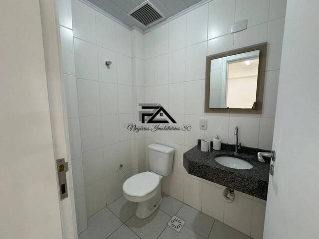 Sala para Venda em Florianópolis - 4
