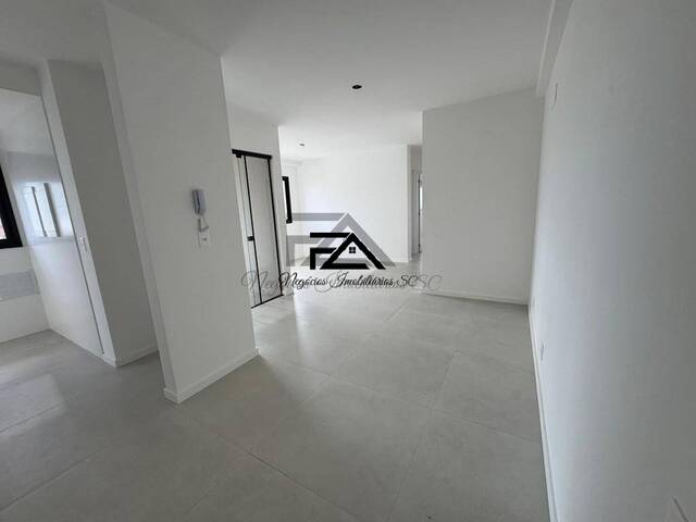 Apartamento para Venda em Florianópolis - 4