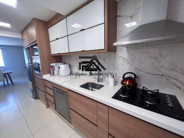 Apartamento para Venda em Palhoça - 3